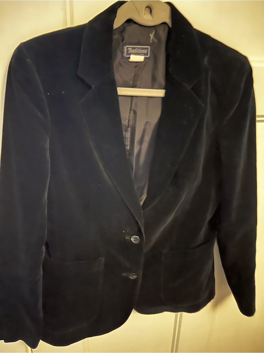 Traditions Black Velvet Tailored Blazer